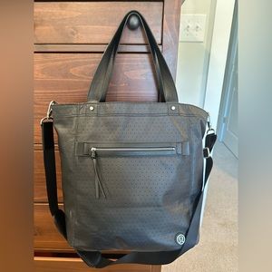 Lululemon large black bag